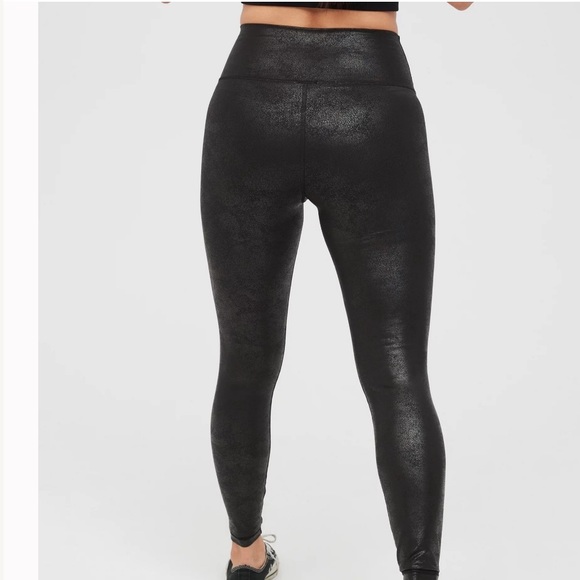 aerie crackle crossover waist leggings - Picture 5 of 10